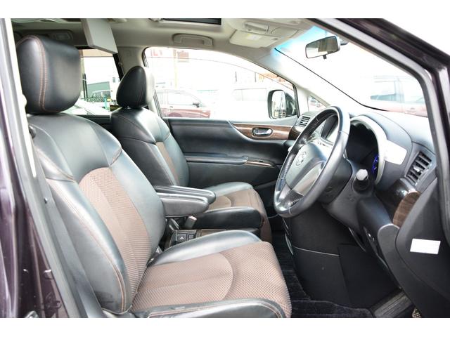 エルグランド ２５０ハイウェイスター　両側電動スライドドア　ダブルサンルーフ　ＨＤＤナビ　フルセグ　フリップダウンモニター　Ｂｌｕｅｔｏｏｔｈオーディオ　アラウンドビューモニター　プッシュスタート　スマートキー　サイドエアバッグ　ＨＩＤ（24枚目）