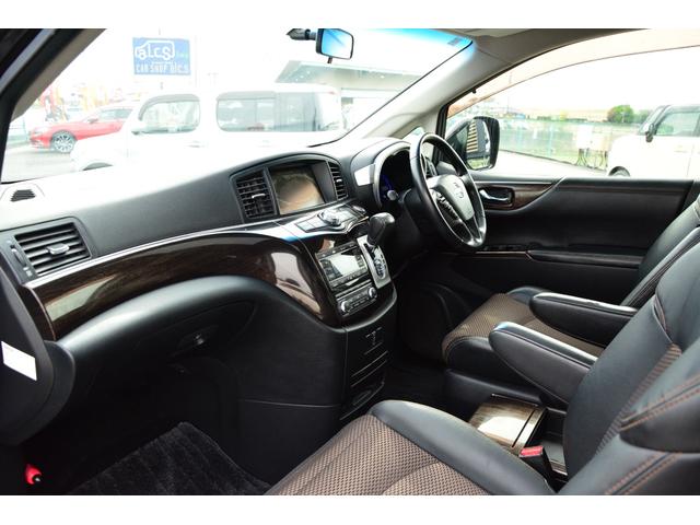 エルグランド ２５０ハイウェイスター　両側電動スライドドア　ダブルサンルーフ　ＨＤＤナビ　フルセグ　フリップダウンモニター　Ｂｌｕｅｔｏｏｔｈオーディオ　アラウンドビューモニター　プッシュスタート　スマートキー　サイドエアバッグ　ＨＩＤ（39枚目）