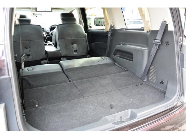 エルグランド ２５０ハイウェイスター　両側電動スライドドア　ダブルサンルーフ　ＨＤＤナビ　フルセグ　フリップダウンモニター　Ｂｌｕｅｔｏｏｔｈオーディオ　アラウンドビューモニター　プッシュスタート　スマートキー　サイドエアバッグ　ＨＩＤ（55枚目）