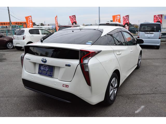 プリウス Aプレミアム プッシュスタート ヘッドアップディスプレイ アダプティブクルーズコントロール 衝突軽減ブレーキ レザーシート シートヒーター SDナビ Bluetoothオーディオ フルセグ LEDヘッドライト(7枚目)