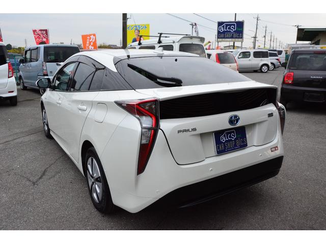 プリウス Aプレミアム プッシュスタート ヘッドアップディスプレイ アダプティブクルーズコントロール 衝突軽減ブレーキ レザーシート シートヒーター SDナビ Bluetoothオーディオ フルセグ LEDヘッドライト(8枚目)