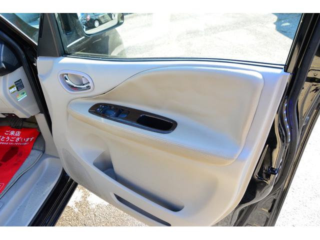 セレナ 20G S-ハイブリッド アルパインフリップダウンモニター 両側電動スライドドア プッシュスタート スマートキー SDナビ Bluetoothオーディオ バックカメラ サイドカメラ DVD フルセグ パノラマルーフ クルコン(18枚目)