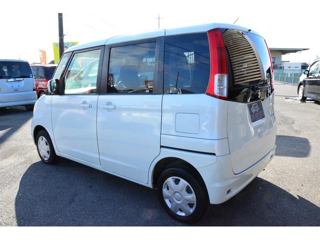 流山街道沿い！ブルーの看板が目印です。只今セール開催中！