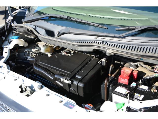 流山街道沿い！ブルーの看板が目印です。只今セール開催中！