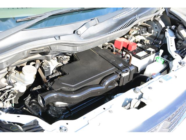 流山街道沿い！ブルーの看板が目印です。只今セール開催中！