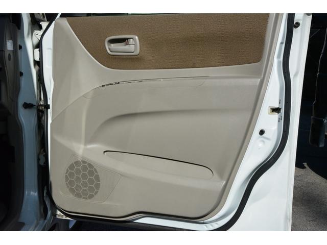 流山街道沿い！ブルーの看板が目印です。只今セール開催中！