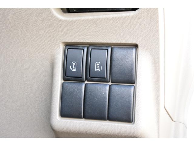 流山街道沿い！ブルーの看板が目印です。只今セール開催中！