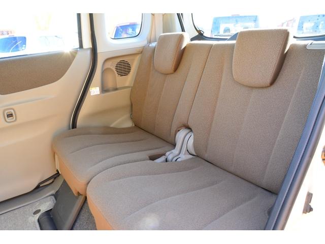 流山街道沿い！ブルーの看板が目印です。只今セール開催中！