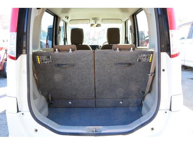 流山街道沿い！ブルーの看板が目印です。只今セール開催中！