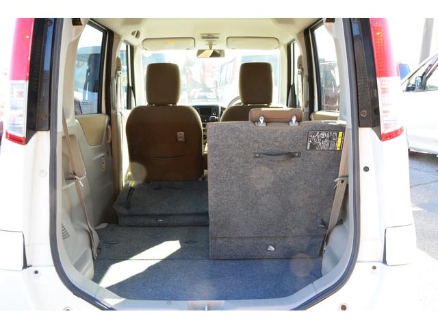 流山街道沿い！ブルーの看板が目印です。只今セール開催中！