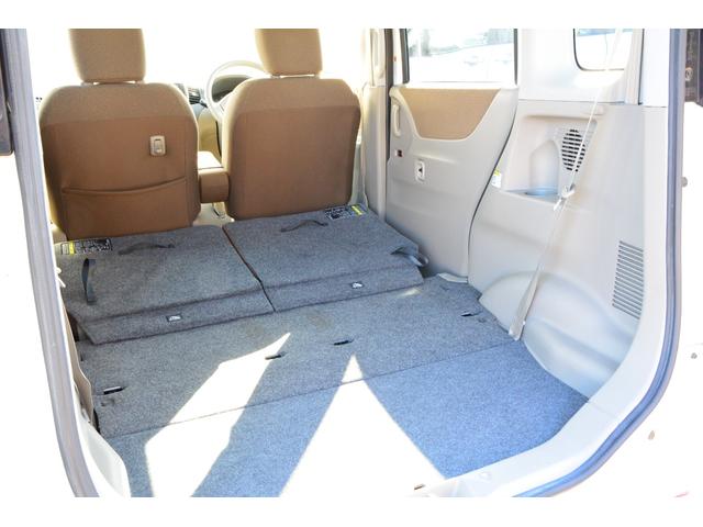 流山街道沿い！ブルーの看板が目印です。只今セール開催中！