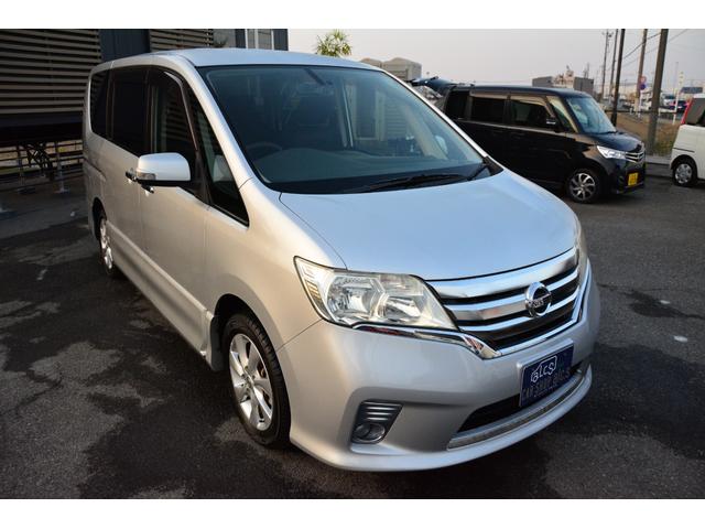 セレナ ハイウェイスター　Ｖセレクション　両側電動スライドドア　プッシュスタート　スマートキー　ナビ　ＴＶ　Ｂｌｕｅｔｏｏｔｈオーディオ　ＣＤ　ＤＶＤ　バックカメラ　クルーズコントロール　アイドリングストップ　ユピテルドライブレコーダー前後（4枚目）