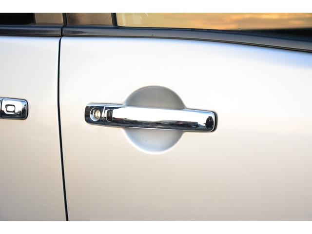 セレナ ハイウェイスター　Ｖセレクション　両側電動スライドドア　プッシュスタート　スマートキー　ナビ　ＴＶ　Ｂｌｕｅｔｏｏｔｈオーディオ　ＣＤ　ＤＶＤ　バックカメラ　クルーズコントロール　アイドリングストップ　ユピテルドライブレコーダー前後（17枚目）