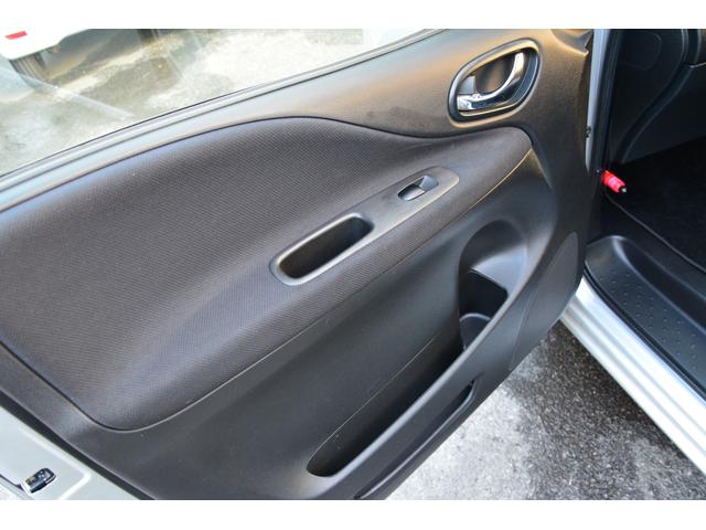 セレナ ハイウェイスター　Ｖセレクション　両側電動スライドドア　プッシュスタート　スマートキー　ナビ　ＴＶ　Ｂｌｕｅｔｏｏｔｈオーディオ　ＣＤ　ＤＶＤ　バックカメラ　クルーズコントロール　アイドリングストップ　ユピテルドライブレコーダー前後（34枚目）