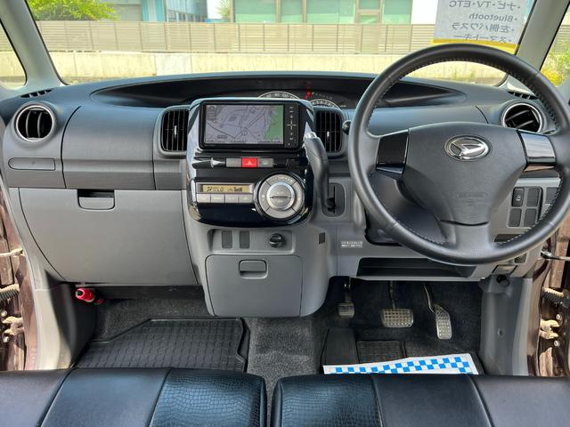 タント カスタムＸリミテッド　ＥＴＣ　電動スライドドア　ナビ　ＴＶ　ＨＩＤ　スマートキー　電動格納ミラー　ベンチシート　ＣＶＴ　盗難防止システム　ＡＢＳ　Ｂｌｕｅｔｏｏｔｈ　アルミホイール　衝突安全ボディ　エアコン（2枚目）