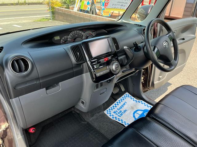 タント カスタムＸリミテッド　ＥＴＣ　電動スライドドア　ナビ　ＴＶ　ＨＩＤ　スマートキー　電動格納ミラー　ベンチシート　ＣＶＴ　盗難防止システム　ＡＢＳ　Ｂｌｕｅｔｏｏｔｈ　アルミホイール　衝突安全ボディ　エアコン（7枚目）