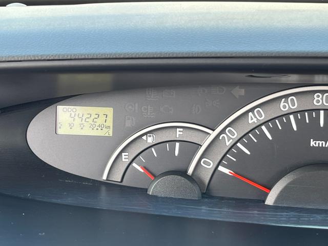 タント カスタムＸリミテッド　ＥＴＣ　電動スライドドア　ナビ　ＴＶ　ＨＩＤ　スマートキー　電動格納ミラー　ベンチシート　ＣＶＴ　盗難防止システム　ＡＢＳ　Ｂｌｕｅｔｏｏｔｈ　アルミホイール　衝突安全ボディ　エアコン（25枚目）