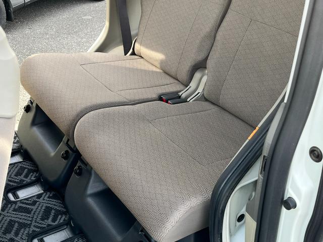 タント Ｘスペシャル　バックカメラ　スライドドア　ナビ　ＴＶ　スマートキー　電動格納ミラー　ベンチシート　ＣＶＴ　盗難防止システム　ＡＢＳ　衝突安全ボディ　エアコン　パワーステアリング（11枚目）