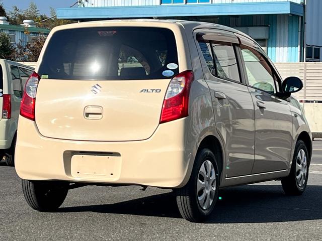 アルト Ｇ　キーレスエントリー　電動格納ミラー　ＣＶＴ　盗難防止システム　ＡＢＳ　ＣＤ　衝突安全ボディ　エアコン　パワーステアリング　パワーウィンドウ（17枚目）