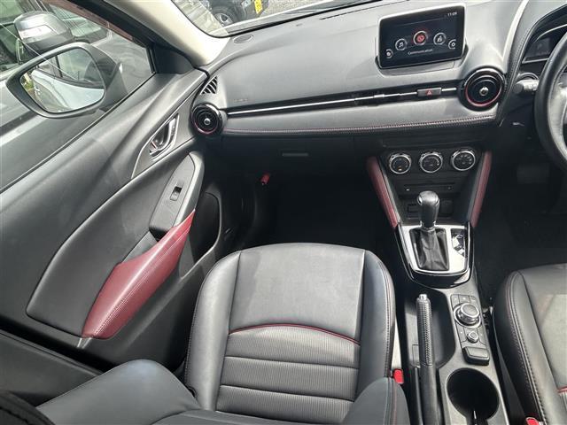 CX-3 XD ツーリング /ナビ/TV/CD/DVD/Bluetooth/ETC/バックカメラ/クルーズコントロール/ハーフレザーシート/パドルシフト/純正フロアマット/純正アルミホイール/ドアバイザー(6枚目)