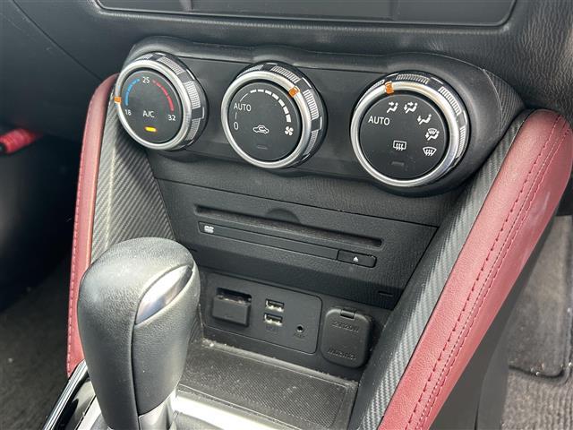 CX-3 XD ツーリング /ナビ/TV/CD/DVD/Bluetooth/ETC/バックカメラ/クルーズコントロール/ハーフレザーシート/パドルシフト/純正フロアマット/純正アルミホイール/ドアバイザー(15枚目)