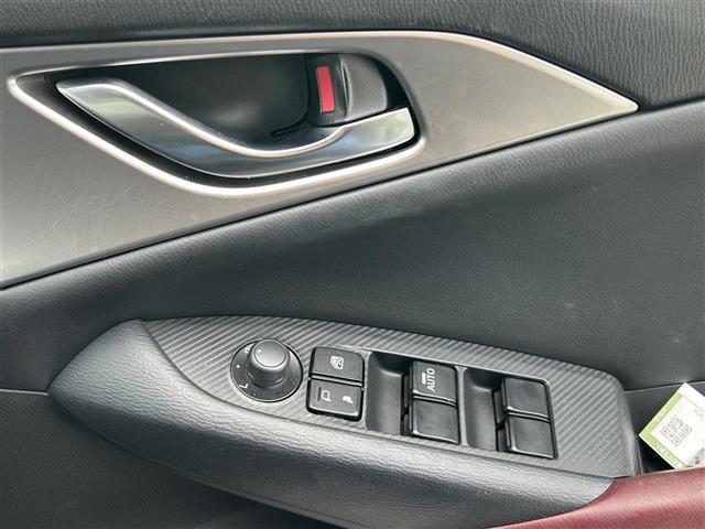 CX-3 XD ツーリング /ナビ/TV/CD/DVD/Bluetooth/ETC/バックカメラ/クルーズコントロール/ハーフレザーシート/パドルシフト/純正フロアマット/純正アルミホイール/ドアバイザー(18枚目)