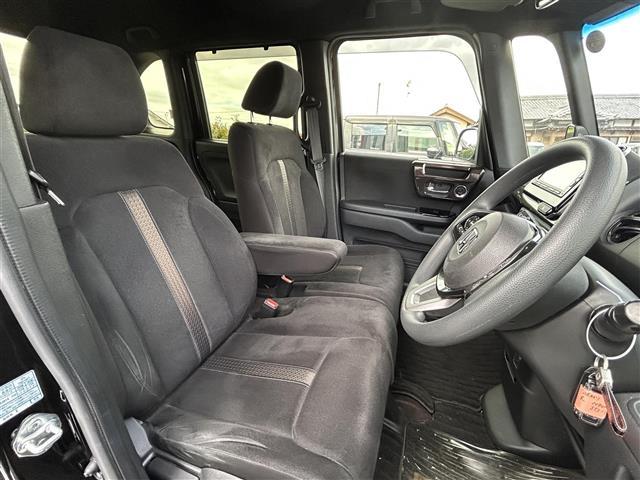 N-BOXカスタム G・Lホンダセンシング /ナビ(VXM-174VFi)/TV/CD/DVD/Bluetooth/ビルトインETC/バックカメラ/片側パワースライドドア/純正フロアマット/社外アルミホイール/ドアバイザー(16枚目)