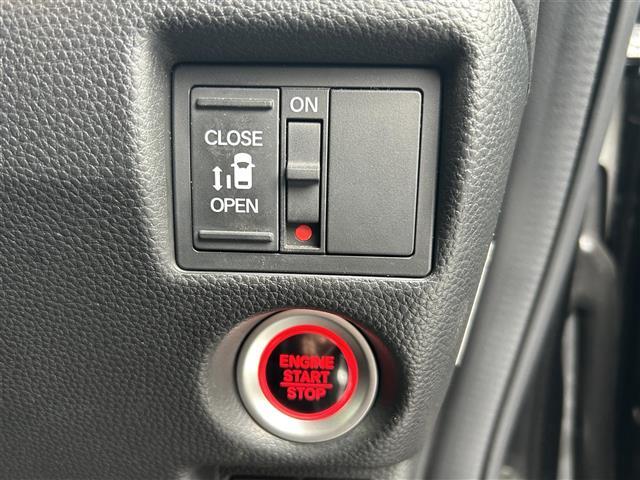 N-BOXカスタム G・Lホンダセンシング /ナビ(VXM-174VFi)/TV/CD/DVD/Bluetooth/ビルトインETC/バックカメラ/片側パワースライドドア/純正フロアマット/社外アルミホイール/ドアバイザー(18枚目)