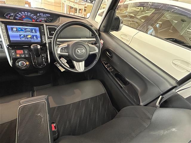 タント カスタムRS SA /ナビ/TV/CD/DVD/Bluetooth/バックカメラ/両側パワースライドドア/純正フロアマット/純正アルミホイール/ドアバイザー/ステアリングスイッチ/後席サンシェード(6枚目)