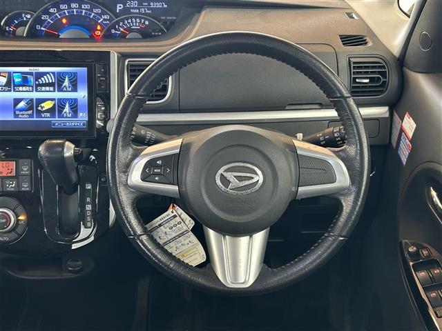 タント カスタムRS SA /ナビ/TV/CD/DVD/Bluetooth/バックカメラ/両側パワースライドドア/純正フロアマット/純正アルミホイール/ドアバイザー/ステアリングスイッチ/後席サンシェード(10枚目)