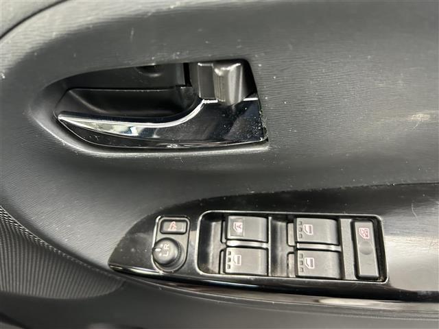 タント カスタムRS SA /ナビ/TV/CD/DVD/Bluetooth/バックカメラ/両側パワースライドドア/純正フロアマット/純正アルミホイール/ドアバイザー/ステアリングスイッチ/後席サンシェード(14枚目)