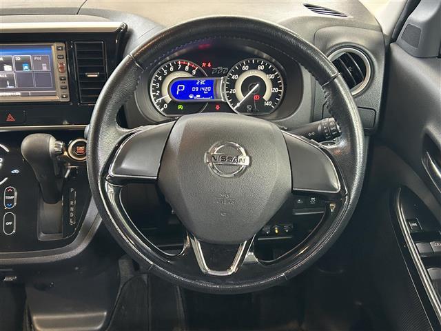 デイズルークス ハイウェイスター X Vセレクション /ナビ(MS110-W)/TV/CD/DVD/ETC/両側パワースライドドア/アラウンドビューモニター/バックカメラ/純正フロアマット/純正アルミホイール/ドアバイザー/取説/保証書(9枚目)