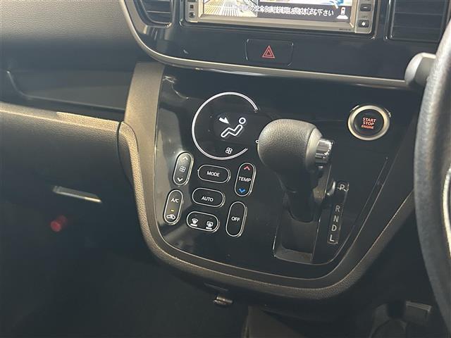 デイズルークス ハイウェイスター X Vセレクション /ナビ(MS110-W)/TV/CD/DVD/ETC/両側パワースライドドア/アラウンドビューモニター/バックカメラ/純正フロアマット/純正アルミホイール/ドアバイザー/取説/保証書(11枚目)