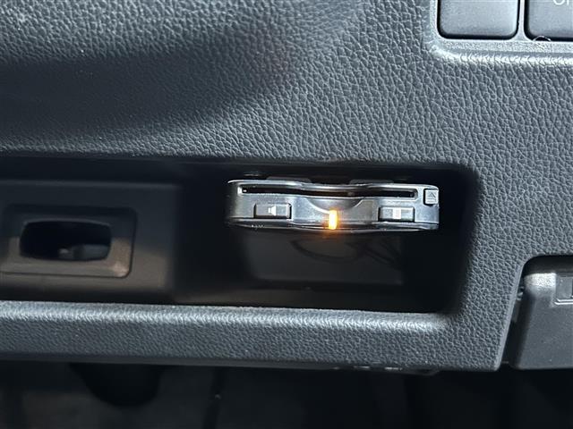 デイズルークス ハイウェイスター X Vセレクション /ナビ(MS110-W)/TV/CD/DVD/ETC/両側パワースライドドア/アラウンドビューモニター/バックカメラ/純正フロアマット/純正アルミホイール/ドアバイザー/取説/保証書(16枚目)