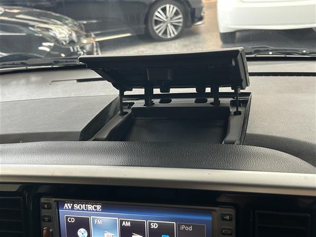 デイズルークス ハイウェイスター X Vセレクション /ナビ(MS110-W)/TV/CD/DVD/ETC/両側パワースライドドア/アラウンドビューモニター/バックカメラ/純正フロアマット/純正アルミホイール/ドアバイザー/取説/保証書(17枚目)