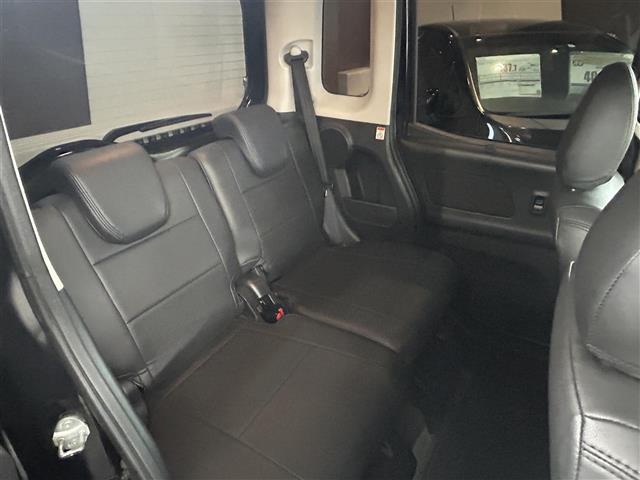 デイズルークス ハイウェイスター X Vセレクション /ナビ(MS110-W)/TV/CD/DVD/ETC/両側パワースライドドア/アラウンドビューモニター/バックカメラ/純正フロアマット/純正アルミホイール/ドアバイザー/取説/保証書(19枚目)