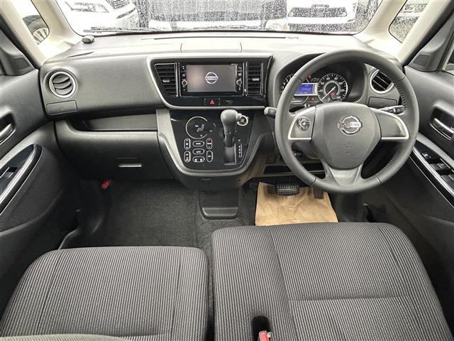 デイズルークス ハイウェイスター X /ナビ(MM317D-W)/TV/CD/DVD/Bluetooth/アラウンドビューモニター/バックカメラ/片側パワースライドドア/オートライト/純正フロアマット/純正アルミホイール(4枚目)