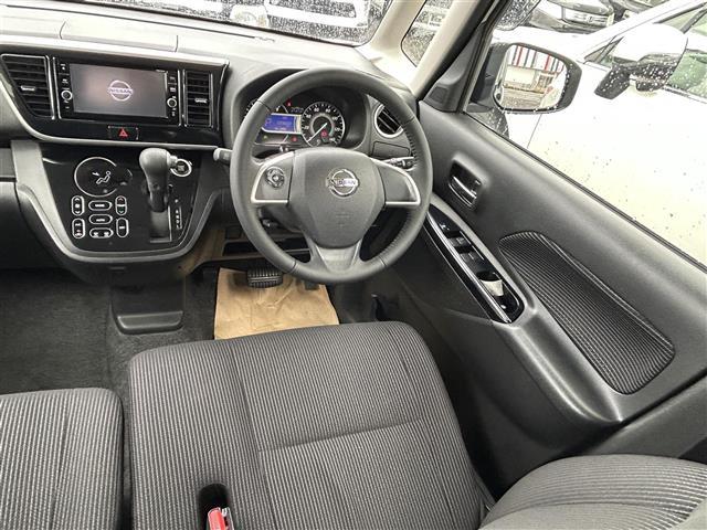 デイズルークス ハイウェイスター X /ナビ(MM317D-W)/TV/CD/DVD/Bluetooth/アラウンドビューモニター/バックカメラ/片側パワースライドドア/オートライト/純正フロアマット/純正アルミホイール(6枚目)