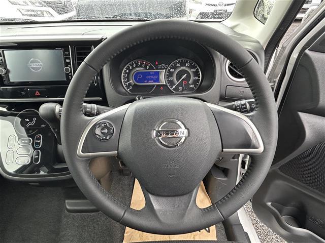 デイズルークス ハイウェイスター X /ナビ(MM317D-W)/TV/CD/DVD/Bluetooth/アラウンドビューモニター/バックカメラ/片側パワースライドドア/オートライト/純正フロアマット/純正アルミホイール(11枚目)