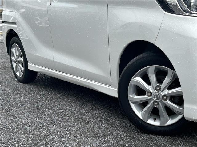 デイズルークス ハイウェイスター X /ナビ(MM317D-W)/TV/CD/DVD/Bluetooth/アラウンドビューモニター/バックカメラ/片側パワースライドドア/オートライト/純正フロアマット/純正アルミホイール(28枚目)