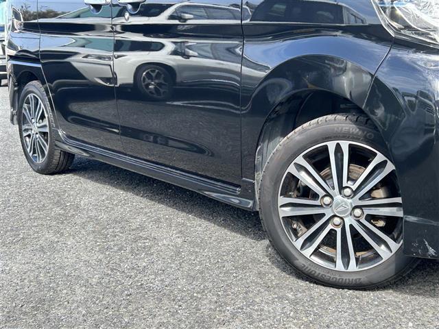 タント カスタムRS トップエディションSAII /ナビ(CN-RX02WD)/TV/CD/DVD/Bluetooth/バックカメラ/両側パワースライドドア/ETC/ハーフレザーシート/純正フロアマット/純正アルミホイール/ドアバイザ(28枚目)