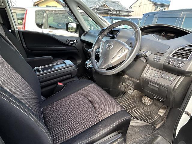 セレナ ハイウェイスター S-ハイブリッド /ナビ(AVIC-MRZ09)/TV/CD/DVD/Bluetooth/ETC/片側パワースライドドア/フリップダウンモニター/純正フロアマット/純正アルミホイール/ドアバイザー(14枚目)