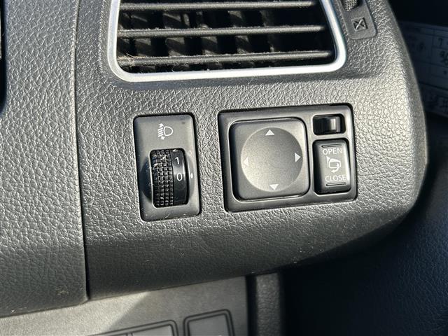 セレナ ハイウェイスター S-ハイブリッド /ナビ(AVIC-MRZ09)/TV/CD/DVD/Bluetooth/ETC/片側パワースライドドア/フリップダウンモニター/純正フロアマット/純正アルミホイール/ドアバイザー(16枚目)