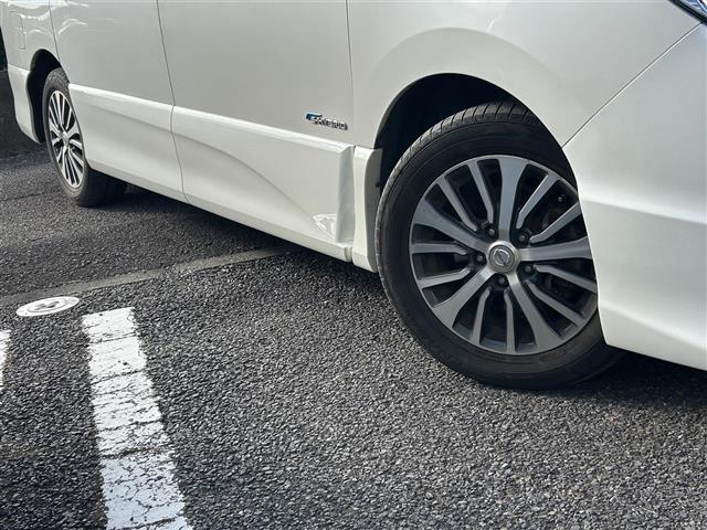 セレナ ハイウェイスター S-ハイブリッド /ナビ(AVIC-MRZ09)/TV/CD/DVD/Bluetooth/ETC/片側パワースライドドア/フリップダウンモニター/純正フロアマット/純正アルミホイール/ドアバイザー(26枚目)