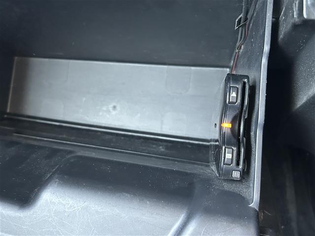 スペーシアカスタムＺ ターボ　／ナビ（ＡＶＩＣ－ＲＬ７１２）／ＴＶ／ＣＤ／ＤＶＤ／Ｂｌｕｅｔｏｏｔｈ／バックカメラ／ＥＴＣ／運転席シートヒーター／クルーズコントロール／両側パワースライドドア／パドルシフト（4枚目）