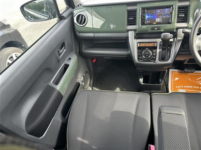 ハスラー Ｊスタイル　／ナビ（ＧＣＸ５１４）／ＴＶ／ＣＤ／ＤＶＤ／Ｂｌｕｅｔｏｏｔｈ／バックカメラ／ＥＴＣ／前席シートヒーター／純正フロアマット／社外アルミホイール／ドアバイザー／電格ウィンカーミラー（6枚目）