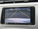 プリウス L /ナビ(AVIC-MRZ05)/TV/CD/DVD/ETC/バックカメラ/ヘッドライトレベライザー/社外フロアマット/純正アルミホイール/ドアバイザー/ステアリングスイッチ(反応なし) 中古車画像_3