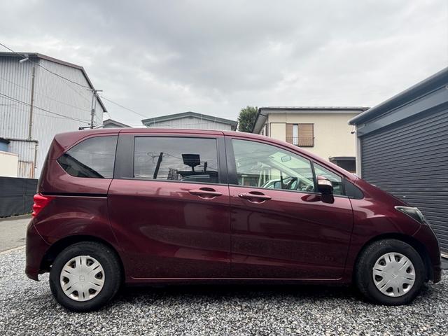 フリード G ジャストセレクション ・ETC・パワースライドドア・ナビ・バックカメラ・キーレス・禁煙車・関東仕入・内外装仕上げ済(7枚目)