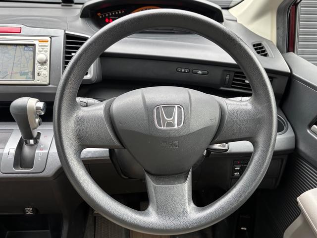 フリード G ジャストセレクション ・ETC・パワースライドドア・ナビ・バックカメラ・キーレス・禁煙車・関東仕入・内外装仕上げ済(35枚目)