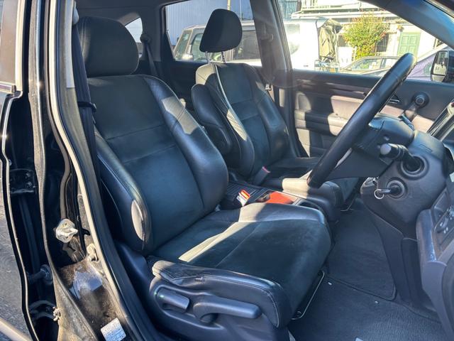 ＣＲ－Ｖ ＺＬ　ＨＤＤナビアルカンターラスタイル　・ＥＴＣ・ナビ・ＴＶ・バックカメラ・キーレス・オートライト・関東仕入・内外装仕上げ済（29枚目）